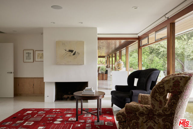 3970 Archdale Road, Encino CA: https://media.crmls.org/mediaz/bd7fcc3e-5d85-4109-b468-8e6d4ccf4a72.jpg
