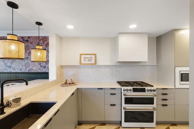 750 Breeze Hill Road, Vista CA: https://media.crmls.org/mediaz/bd80eaf9-7277-4a78-92f0-7603732e701d.jpg