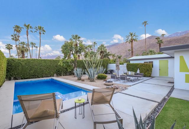 1529 S Calle Palo Fierro, Palm Springs CA: https://media.crmls.org/mediaz/bd813374-fb29-43b5-b935-4682cd5290db.jpg