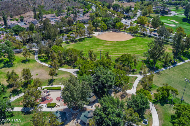 552 Fairfield Road, Simi Valley CA: https://media.crmls.org/mediaz/bd824d23-ba14-4570-b6be-f05c19ef50f5.jpg