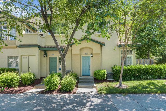 4119 Veneto Ct, Pleasanton CA: https://media.crmls.org/mediaz/bd82980d-e47b-4888-aa90-e56117dc50fc.jpg