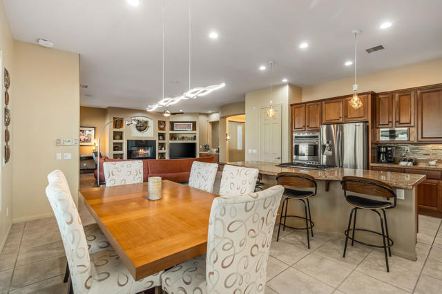 36296 Chagall Court, Cathedral City CA: https://media.crmls.org/mediaz/bd82d7e0-76d9-4f84-9d5e-41e0b572a04a.jpg