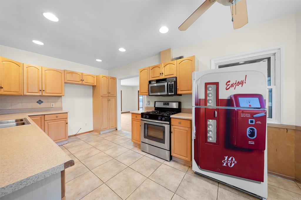 2516 Chatsworth Boulevard - photo 11