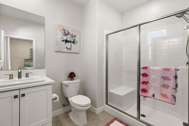 202 Keeper, Irvine CA: https://media.crmls.org/mediaz/bd83f243-24d4-44b3-afd9-d6d9f286ebec.jpg