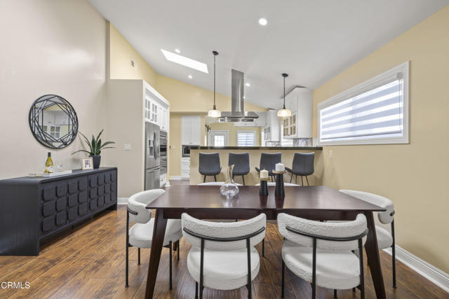 Detail Gallery Image 6 of 51 For 4961 Alcove Ave, Valley Village,  CA 91607 - 3 Beds | 2 Baths