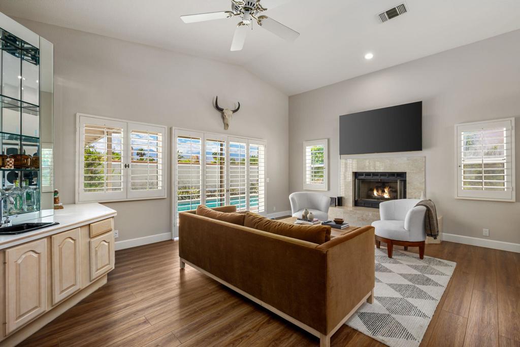 MLS #219136901DA image #6