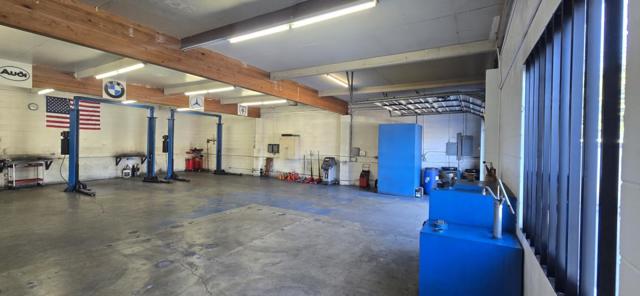 969 969 second, San Jose CA: https://media.crmls.org/mediaz/bd8567b3-ae83-414a-9249-b8ca61582bfb.jpg