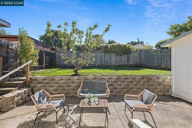 1511 Olive Ave, Richmond CA: https://media.crmls.org/mediaz/bd87a0a6-781e-4002-85eb-201e9a633184.jpg