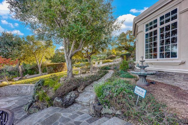 8451 Goldenrod Circle, Gilroy CA: https://media.crmls.org/mediaz/bd87be86-c9c6-4a44-85be-eb73769956c3.jpg