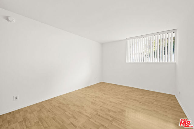 10535 Wilshire Boulevard, Los Angeles CA: https://media.crmls.org/mediaz/bd886423-abf2-4344-9c3d-e2ce68622148.jpg