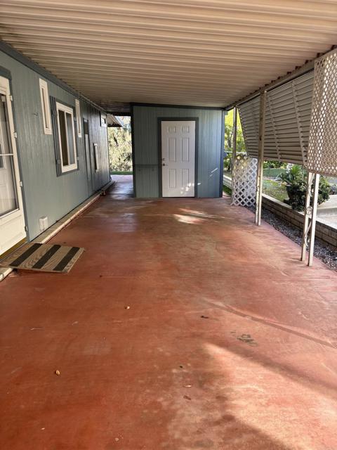 5420 Kipling Lane, Carlsbad CA: https://media.crmls.org/mediaz/bd88dd37-8467-46f7-9c97-1a9a750fe279.jpg