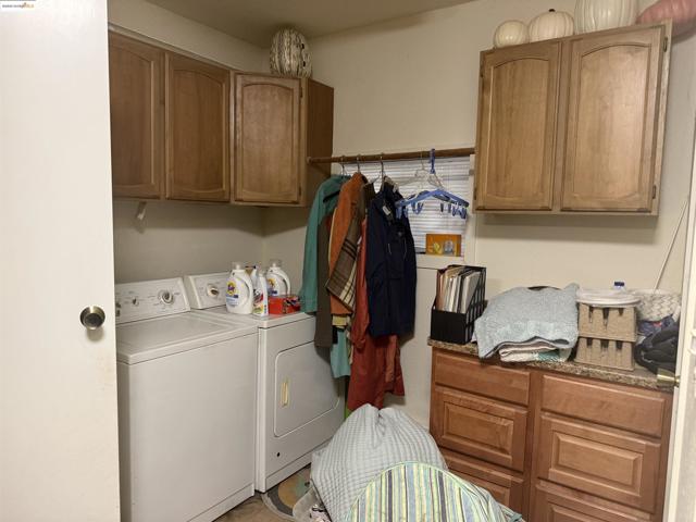 1118 Bush Avenue, Vallejo CA: https://media.crmls.org/mediaz/bd88f26e-1a3b-4cb2-b1c8-3e0ccaa1e407.jpg