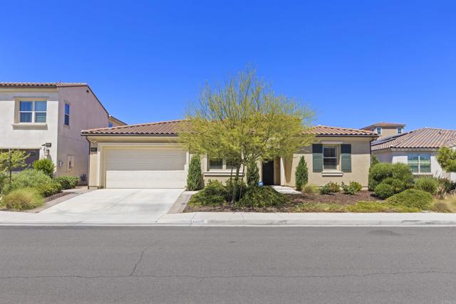 34885 Heartland Lane, Murrieta CA: https://media.crmls.org/mediaz/bd892595-6c2b-47de-8b45-0b9d29152db4.jpg