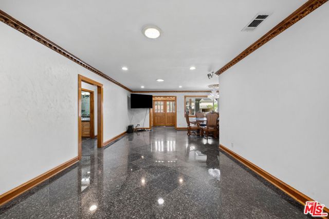 8058 Fulton Avenue photo 10