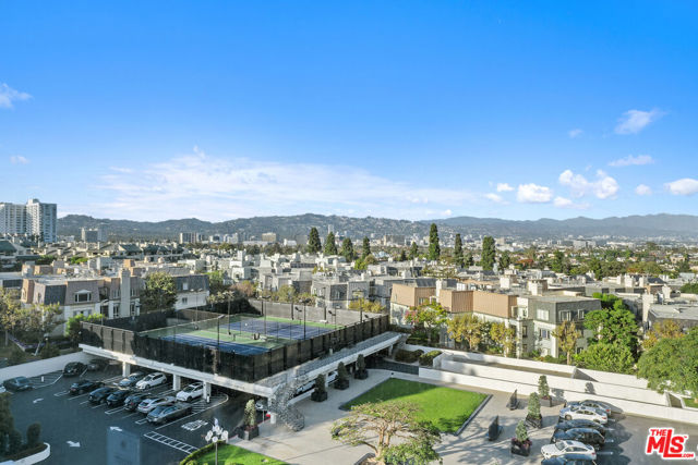 2220 Avenue Of The Stars, Los Angeles CA: https://media.crmls.org/mediaz/bd8aafc7-10ee-4abf-937d-780f3420264e.jpg