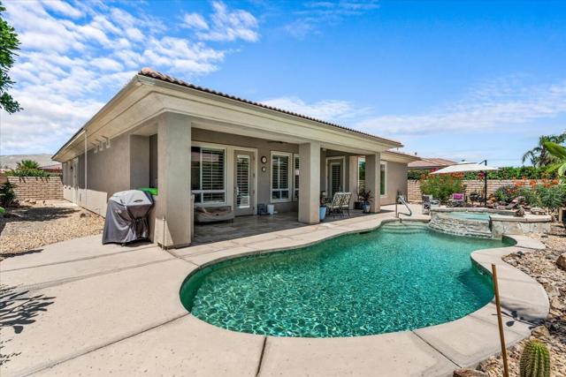 62 Via Del Pienza, Rancho Mirage CA: https://media.crmls.org/mediaz/bd8af4bb-953b-49ed-a468-68ce2edea3ab.jpg
