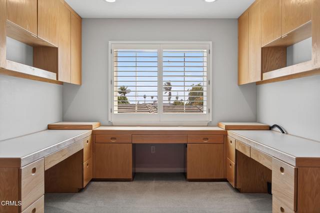 115 Cleveland Court, Ventura CA: https://media.crmls.org/mediaz/bd8b3038-28b6-49ff-9595-1705bc273604.jpg