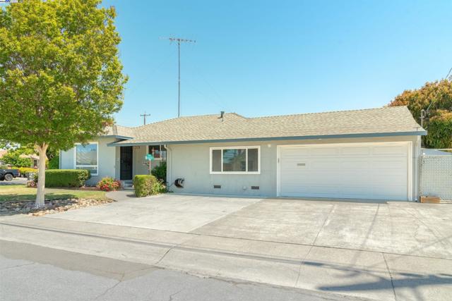 14510 Locust St, San Leandro CA: https://media.crmls.org/mediaz/bd8c22f1-6c7e-45f0-abdc-0ceea3178cdb.jpg