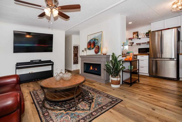 Detail Gallery Image 3 of 32 For 155 Las Flores #36,  San Marcos,  CA 92069 - 2 Beds | 2 Baths