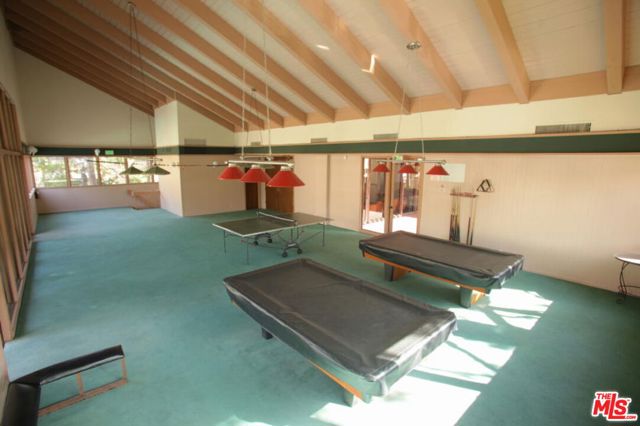 6000 CANTERBURY Drive, Culver City CA: https://media.crmls.org/mediaz/bd8dc174-451a-412b-b905-cad27e10339e.jpg