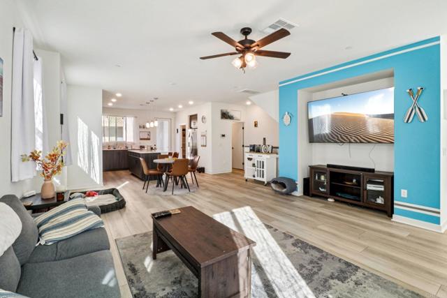 Detail Gallery Image 5 of 35 For 1650 Waterside Dr #129,  San Diego,  CA 92154 - 4 Beds | 3/1 Baths