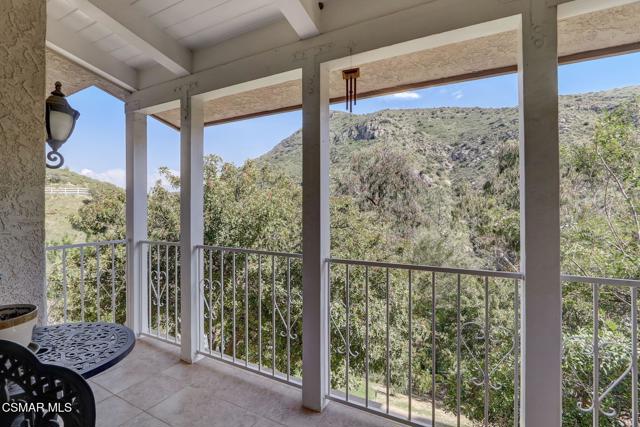 7 Bell Canyon Road, Bell Canyon CA: https://media.crmls.org/mediaz/bd8f0b5d-c305-4394-8e81-96698656774d.jpg