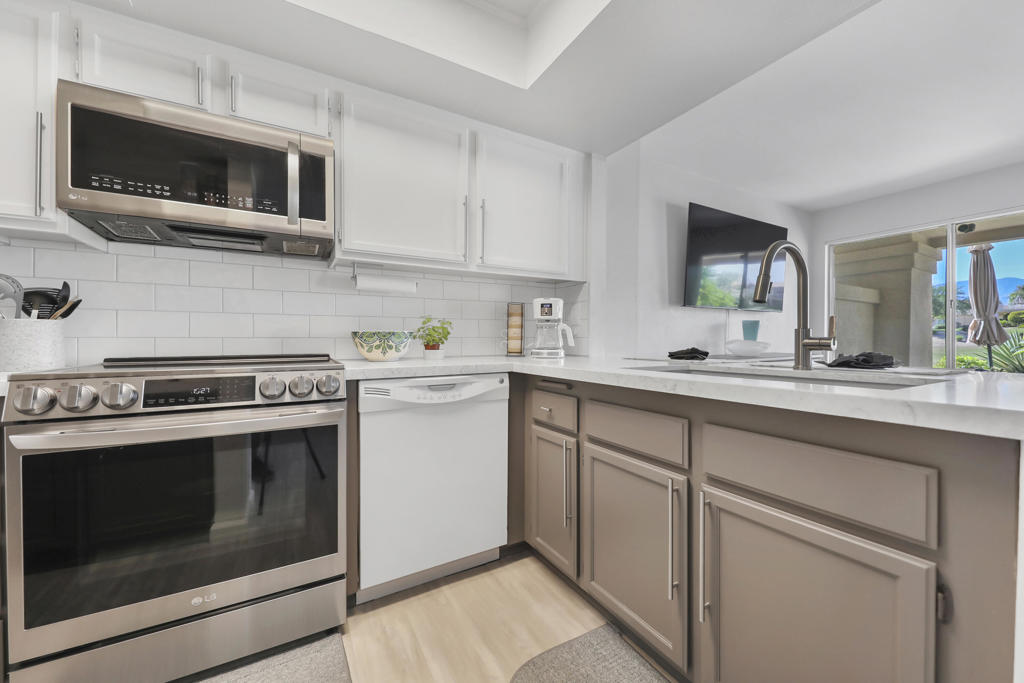 MLS #219135853DA image #11