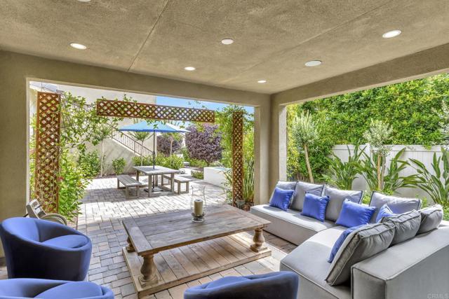 2953 Fledgling Drive, Escondido CA: https://media.crmls.org/mediaz/bd8f866c-8ff5-449f-b3a0-f53f9ad54c38.jpg