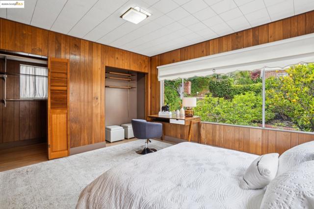 80 Oak Ridge Rd, Berkeley CA: https://media.crmls.org/mediaz/bd906740-16dd-4b3c-a94b-9b27664522e6.jpg