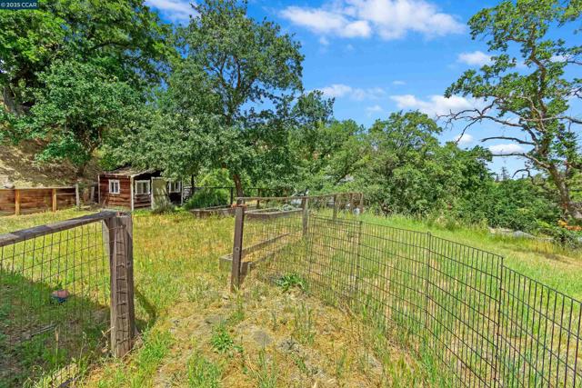 1810 Meadow Lane, Walnut Creek CA: https://media.crmls.org/mediaz/bd9077df-16d5-4538-81de-a2d6e8d8ae89.jpg