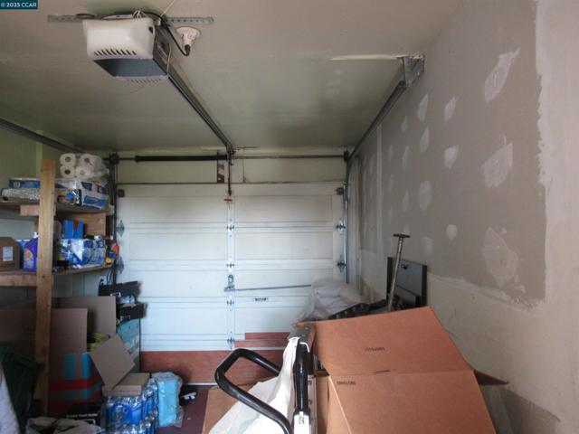 615 15Th St, Richmond CA: https://media.crmls.org/mediaz/bd90baa3-d85c-4637-84fa-7d6e8f78c6e0.jpg