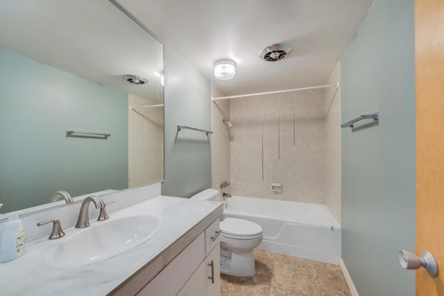 197 W Via Lola, Palm Springs CA: https://media.crmls.org/mediaz/bd9263f7-6c66-445a-9994-e68d2e06c001.jpg