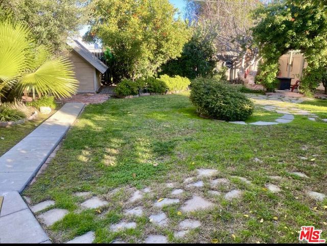 5944 Irvine Avenue, North Hollywood CA: https://media.crmls.org/mediaz/bd947bd7-bd2a-4859-a38f-aeacb4fe10cc.jpg