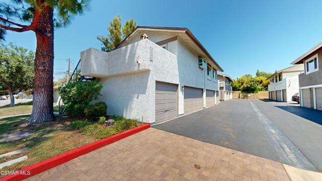 232 Gazania Court, Thousand Oaks CA: https://media.crmls.org/mediaz/bd94f6e6-6157-41e9-807b-3f3bbb621145.jpg