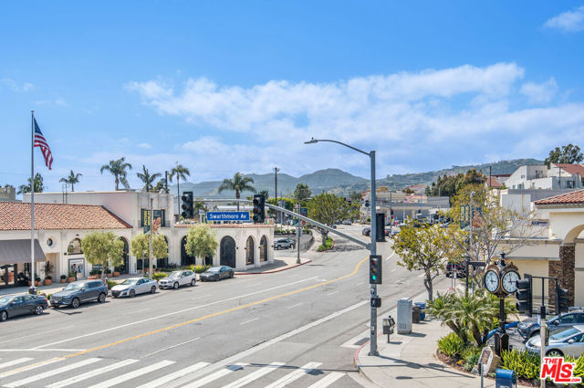 Drew Fenton | 15225 Palisades Village Lane Pacific Palisades CA | MLS: 6850614