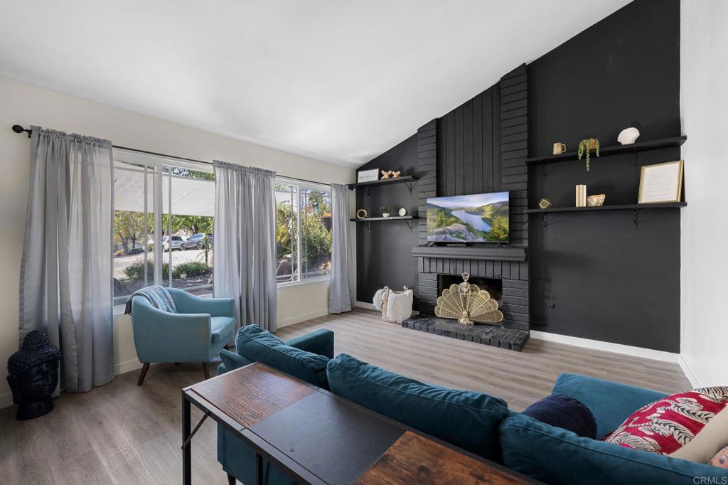 552 Monterey Cir