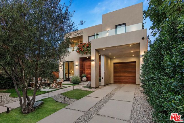 518 Huntley Drive, West Hollywood CA: https://media.crmls.org/mediaz/bd957b11-de8c-490d-a3d5-4a8b6fa9351a.jpg