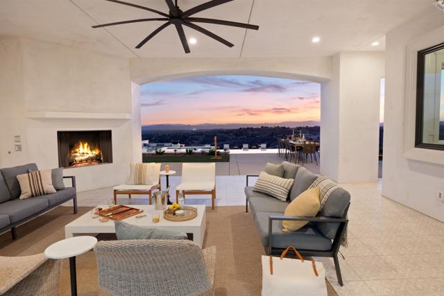 42144 Citrus Heights Road, Temecula CA: https://media.crmls.org/mediaz/bd961b08-a17b-4e81-bae7-4fff6fe3b09f.jpg