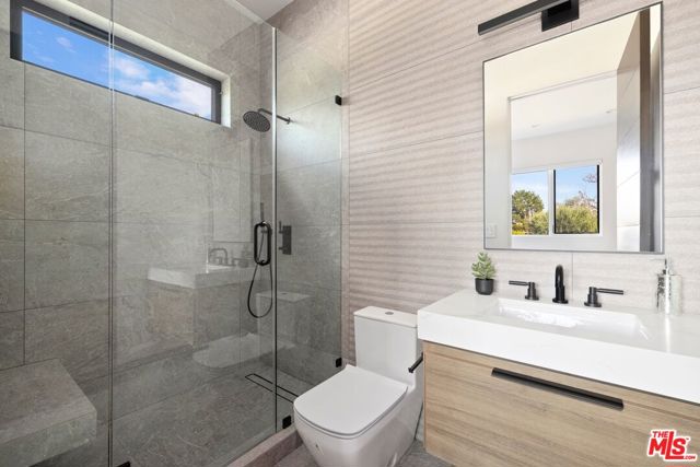 714 N La Jolla Avenue, Los Angeles CA: https://media.crmls.org/mediaz/bd967981-5bb1-4419-88f2-9fc443ed9e31.jpg