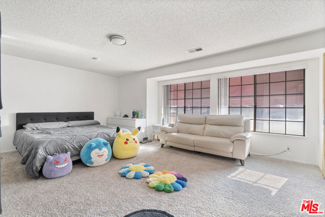 7637 Brunache Street, Downey CA: https://media.crmls.org/mediaz/bd96f603-7066-4059-98fb-0e045d39774d.jpg