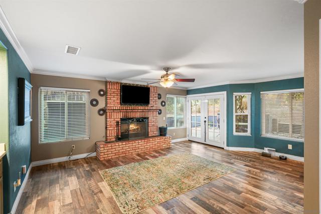 23459 Barona Mesa Rd, Ramona CA: https://media.crmls.org/mediaz/bd975427-cafa-49d7-a3f6-86a45216cf61.jpg