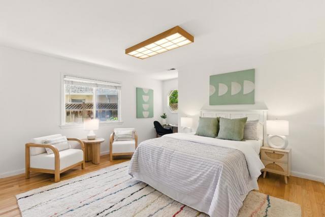 41 Regent Place, Palo Alto CA: https://media.crmls.org/mediaz/bd98e474-04a8-4794-b837-22942f84a271.jpg