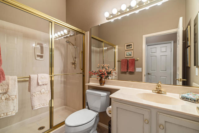80435 Muirfield Drive, Indio CA: https://media.crmls.org/mediaz/bd997fba-a42d-4a42-9048-9d261e001056.jpg