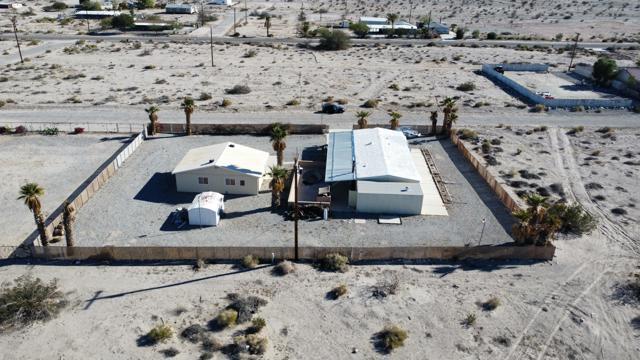 2577 Sorrel Avenue, Thermal CA: https://media.crmls.org/mediaz/bd99f7c3-6f76-4fb4-82b3-13b08334ba88.jpg