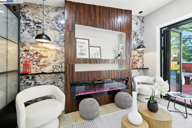 30456 Hoylake St, Hayward CA: https://media.crmls.org/mediaz/bd9c34e4-2112-41f9-8936-6074747a7c7c.jpg