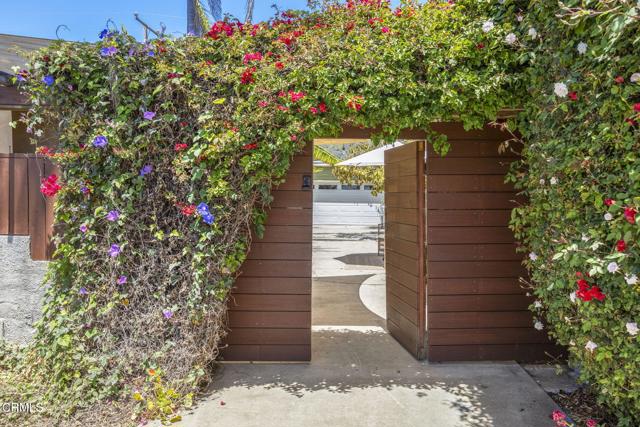1727 San Nicholas Street, Ventura CA: https://media.crmls.org/mediaz/bd9d1f10-b68f-4aac-91a8-68e81eaf97a3.jpg