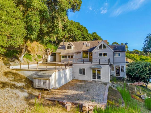 411 Hecker Pass Road, Watsonville CA: https://media.crmls.org/mediaz/bd9d55f6-0090-4334-bb4c-194f6cb1c3a2.jpg