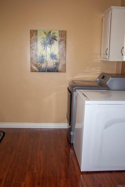 11851 Riverside Dr, Lakeside CA: https://media.crmls.org/mediaz/bd9dbeaf-d3a4-49e4-be3a-aca7ca6b05ba.jpg