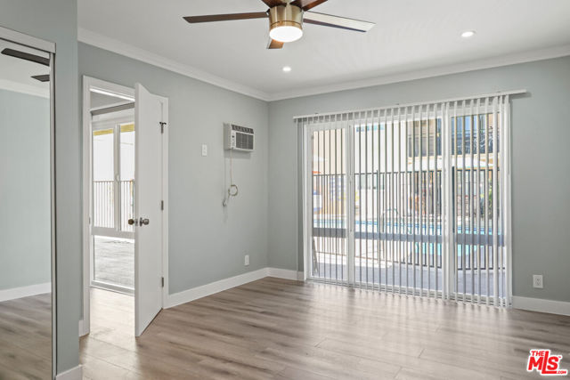 11860 Chandler Boulevard, Valley Village CA: https://media.crmls.org/mediaz/bd9e1015-af24-422f-a759-133e1e047464.jpg