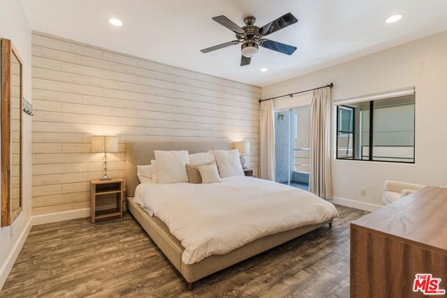 Drew Fenton | 520 S Barrington Avenue Los Angeles CA | MLS: 7436055